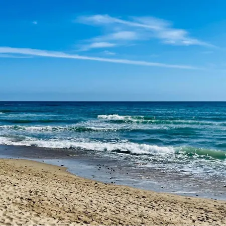 Estudio Con Bano Y Cocina Independiente En Elviria Marbella